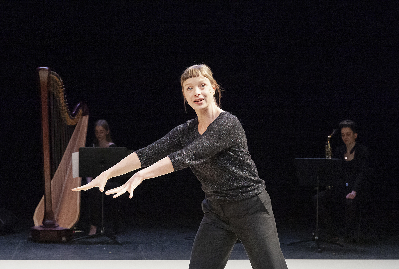 GISELLE... - une pièce de François Gremaud avec Samantha van Wissen sur une musique de Luca Antignani. Théâtre de Vidy, Lausanne, le 06 janvier 2021. ©Dorothée Thébert Filliger